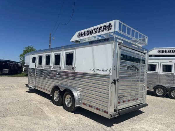 2020 Bloomer 4 Horse Stock Combo Horse Trailer - Image 5