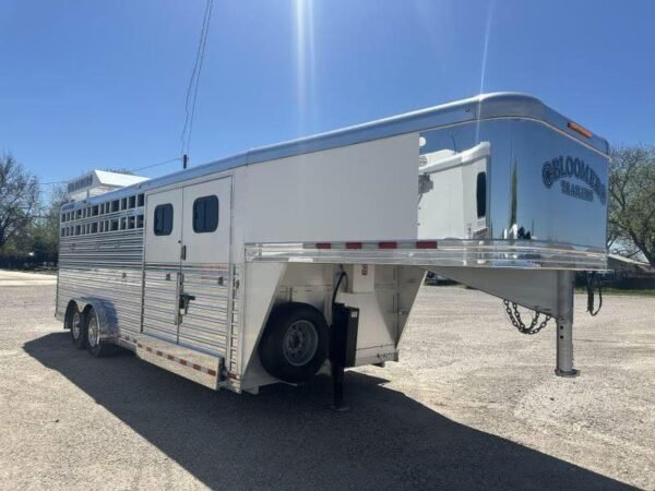 2020 Bloomer 4 Horse Stock Combo Horse Trailer - Image 2