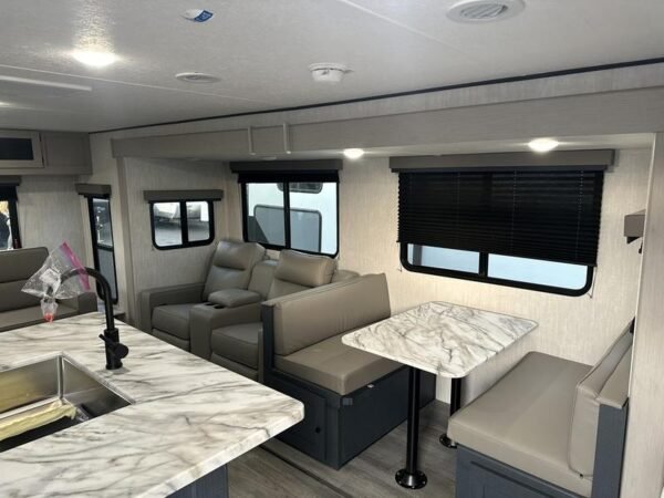 2025 Coachmen Apex 293 RLDS - Image 6