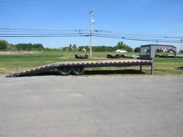 BWise 8 x 30 Gooseneck Equipment Trailer – Hydraulic Tail - Image 7