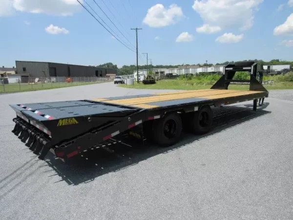Big Tex 8.5 x 25 Heavy Duty Gooseneck Equipment Trailer - Image 5