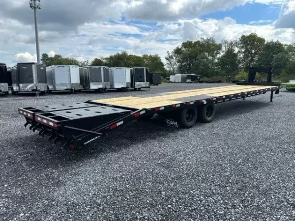 CAM Superline 8 x 40 Deckover Gooseneck Equipment Trailer - Image 5
