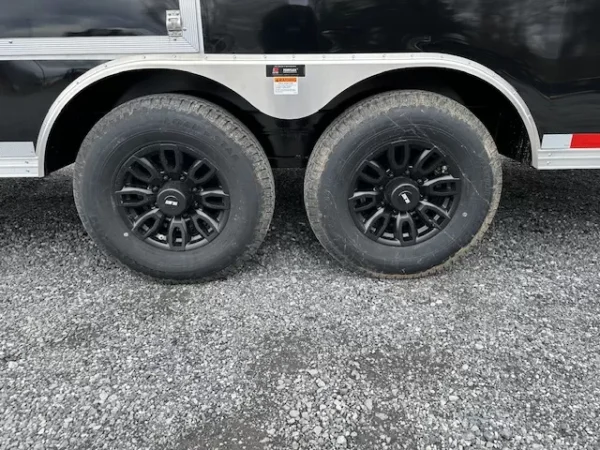 Car Mate 8.5 x 38 Enclosed Gooseneck Trailer Aluminum Wheels - Image 2