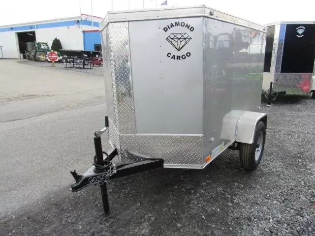 Diamond-Cargo-4x6-Luggage-Cargo-Trailer-2-1-1.webp Diamond Cargo 4 x 6 Enclosed Cargo Trailer Single Rear Door - Image 3