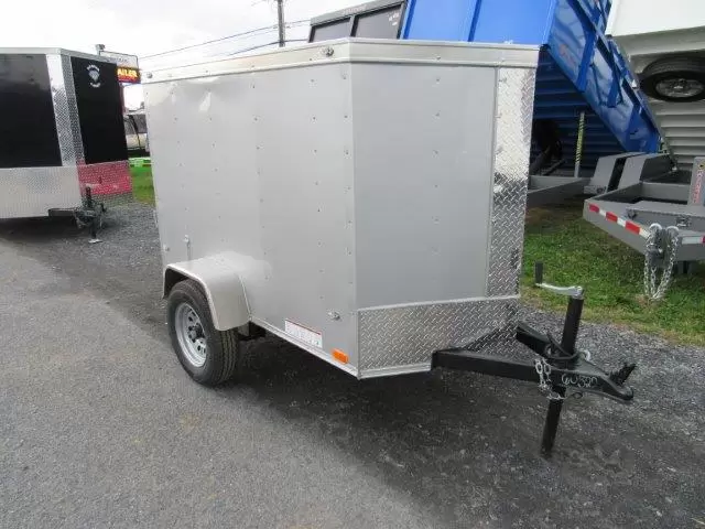 Diamond-Cargo-4x6-Luggage-Cargo-Trailer-3-1.webp Diamond Cargo 4 x 6 Enclosed Cargo Trailer Single Rear Door