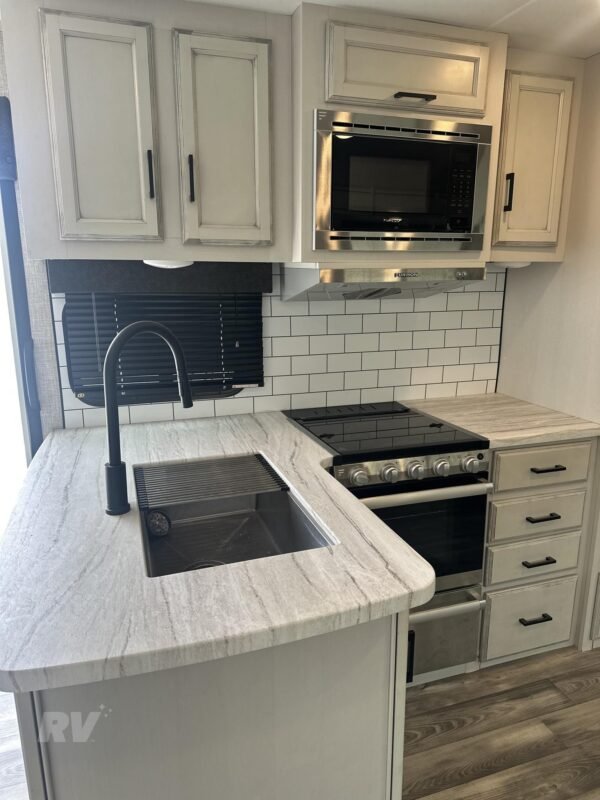 2022 JAYCO EAGLE HT 320FBOK - Image 8