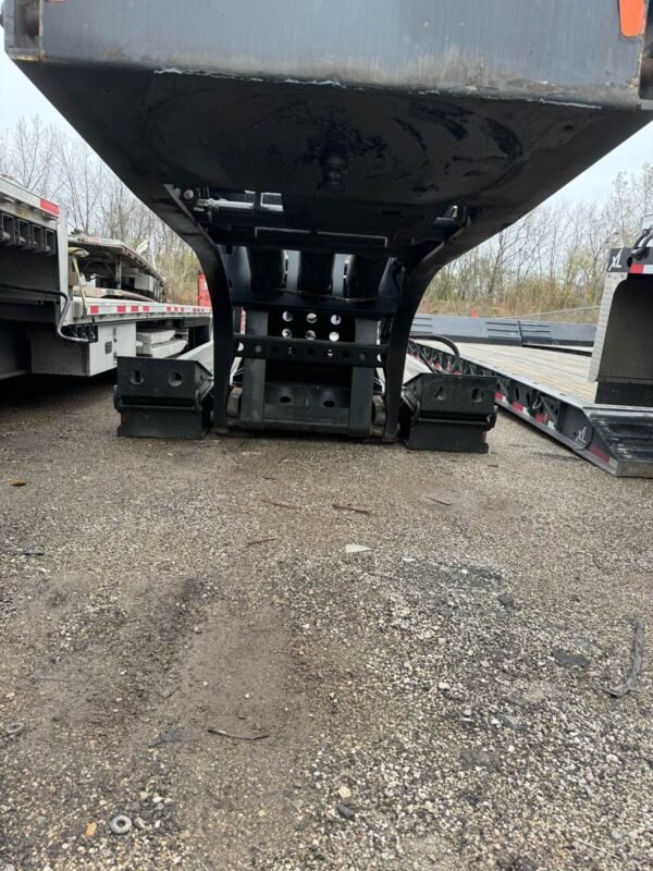 2022 Fontaine 53ft Lowboy Trailer 60 Ton - Image 4