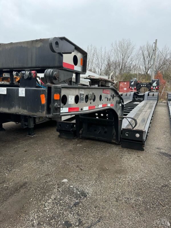 2022 Fontaine 53ft Lowboy Trailer 60 Ton - Image 2
